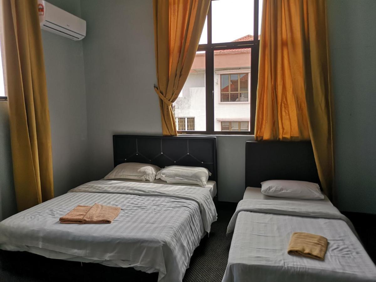 Homestay Marina Court Kota Kinabalu Buitenkant foto