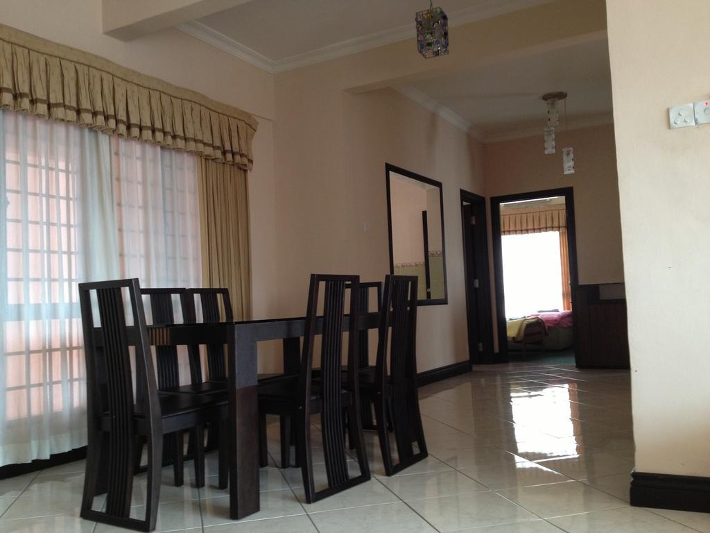 Homestay Marina Court Kota Kinabalu Buitenkant foto