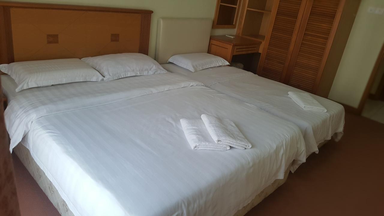 Homestay Marina Court Kota Kinabalu Buitenkant foto
